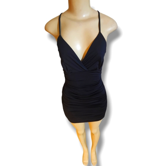 Lil Black Dress - Picture 5 of 6